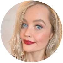 A voicenote graphic is shown next to an image of Laura Whitmore. A blue text message bubble reads '2. You can send one anywhere, any time. Sometimes words are easier to find when you're on your way to the shops.'